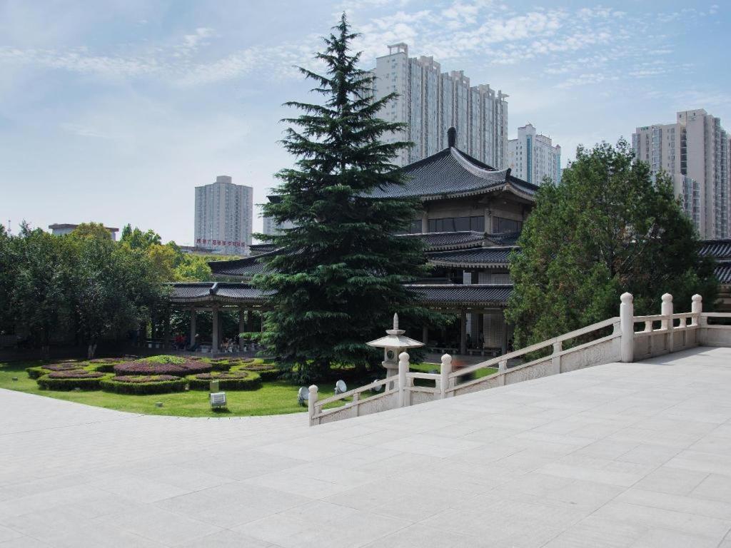 Ji Hotel Xi'An Dayanta Экстерьер фото